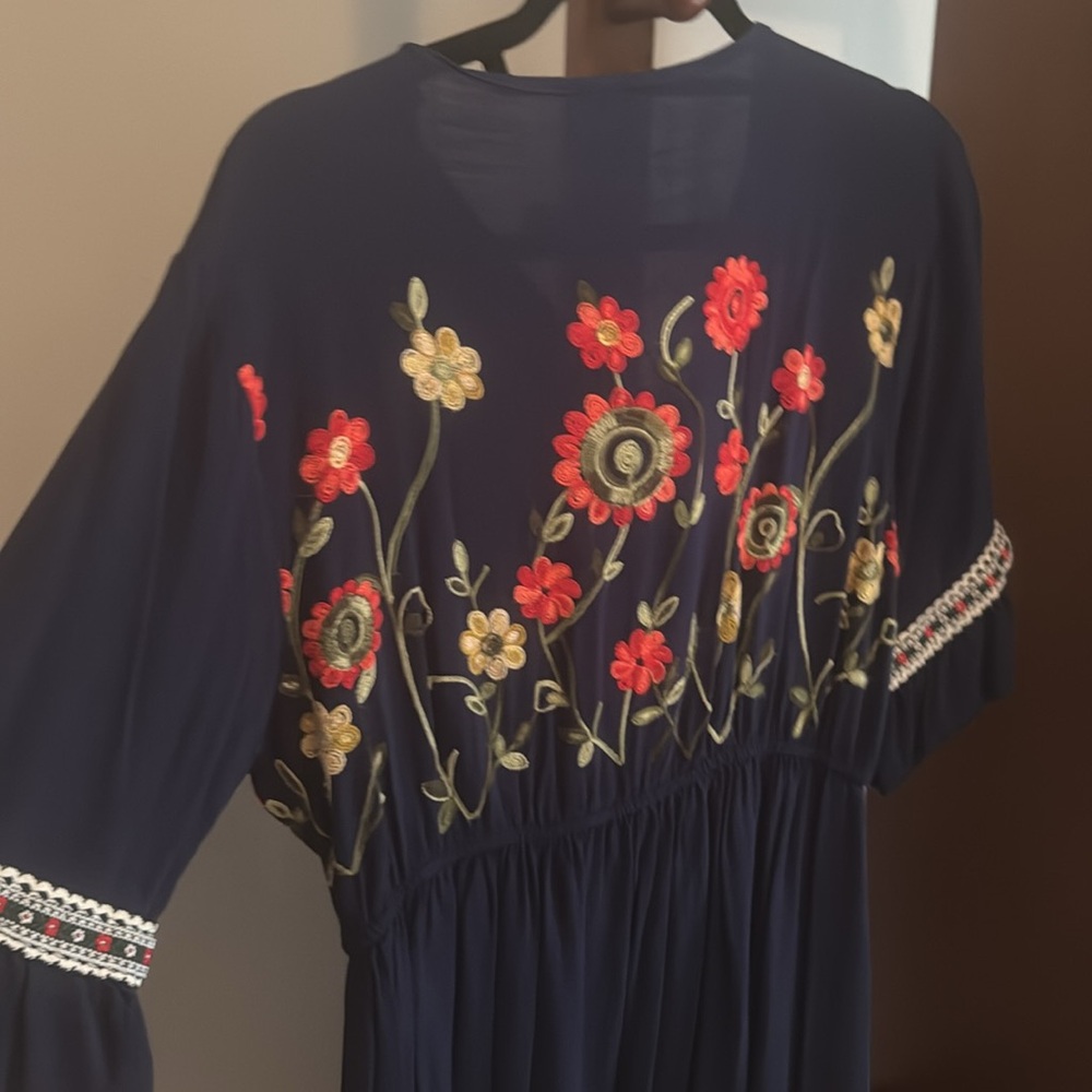 Amazon Navy Dress with Floral Embroidery - Picture 4 of 4